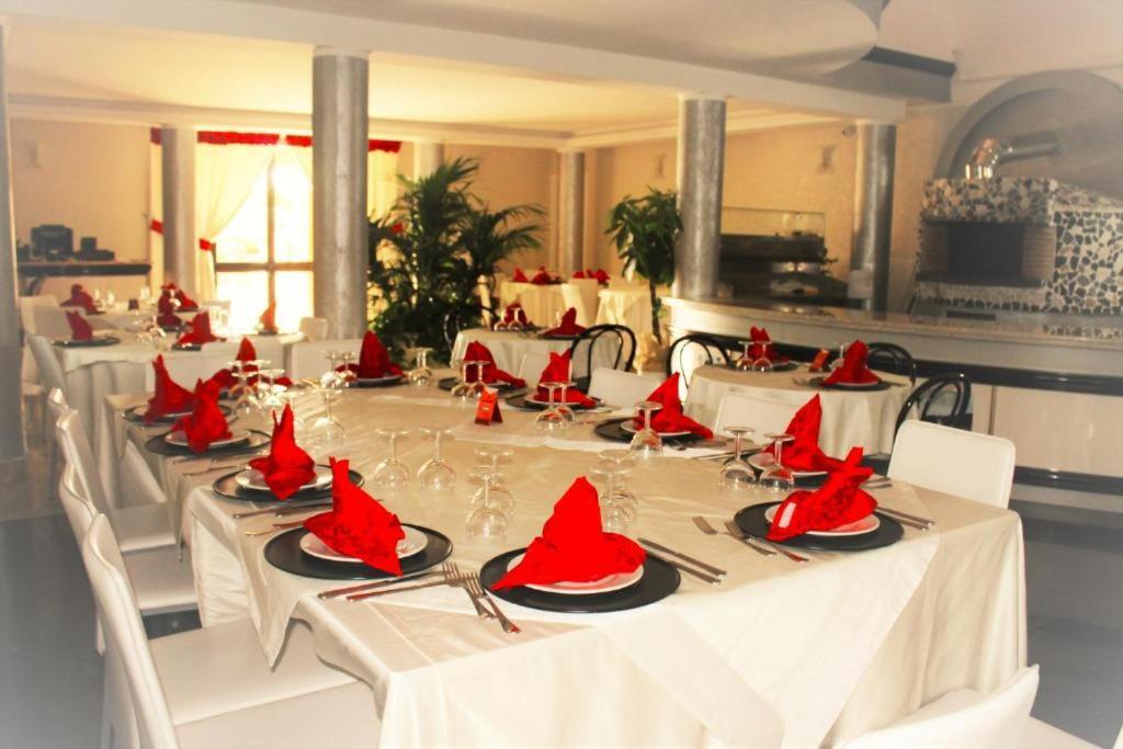 Il Postiglione Hotel - Sala Ricevimenti Minturno Dış mekan fotoğraf