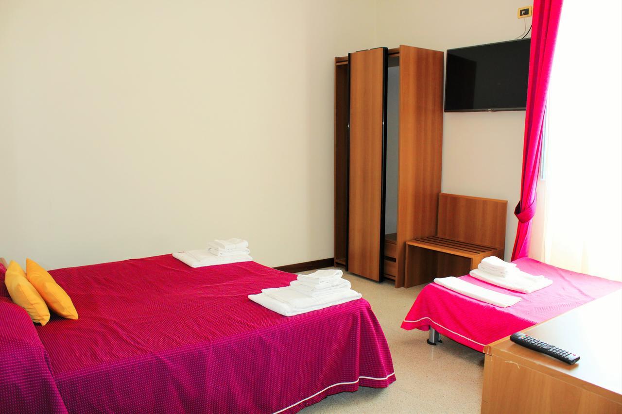 Il Postiglione Hotel - Sala Ricevimenti Minturno Dış mekan fotoğraf